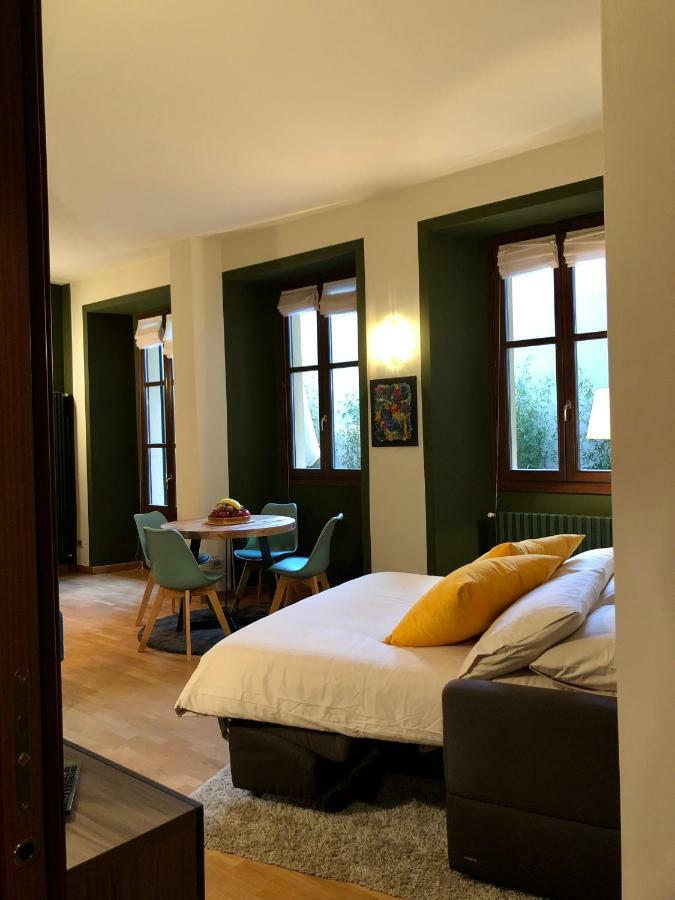 La Via Degli Artisti Apartamento Arona Exterior foto