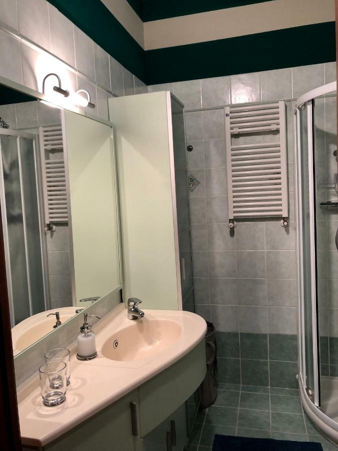 La Via Degli Artisti Apartamento Arona Exterior foto