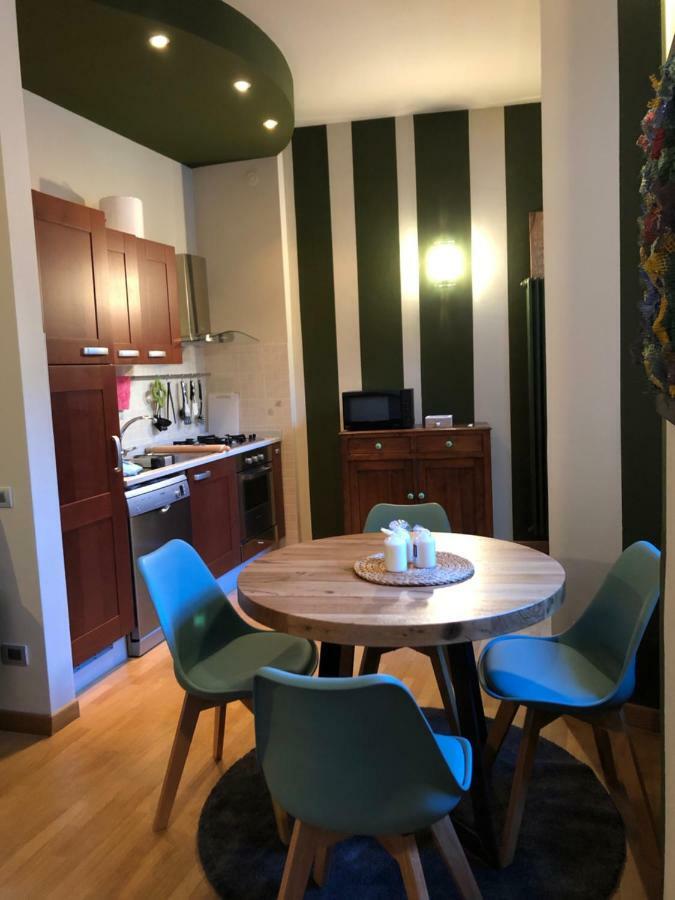 La Via Degli Artisti Apartamento Arona Exterior foto