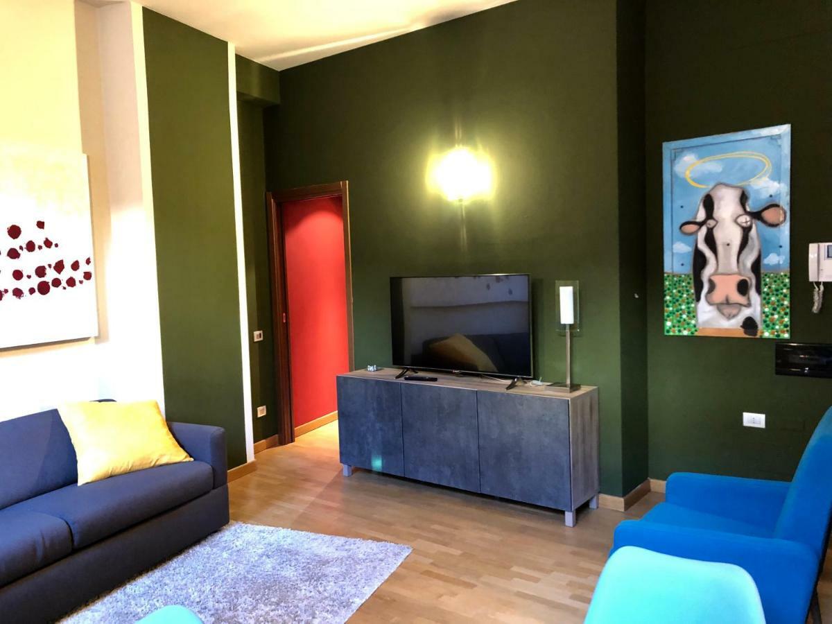 La Via Degli Artisti Apartamento Arona Exterior foto